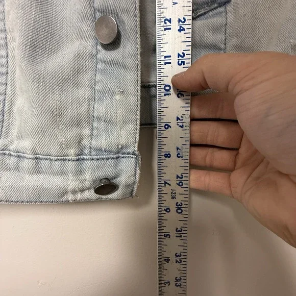 Jackson Brand Men's Light Wash Distressed Denim Jean Jacket Size Medium - Picture 3 of 6